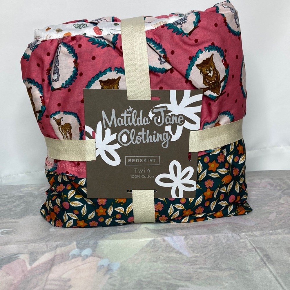 NWT Matilda Jane Clothing Twin Bedskirt Rosy Blossom Fall Friends